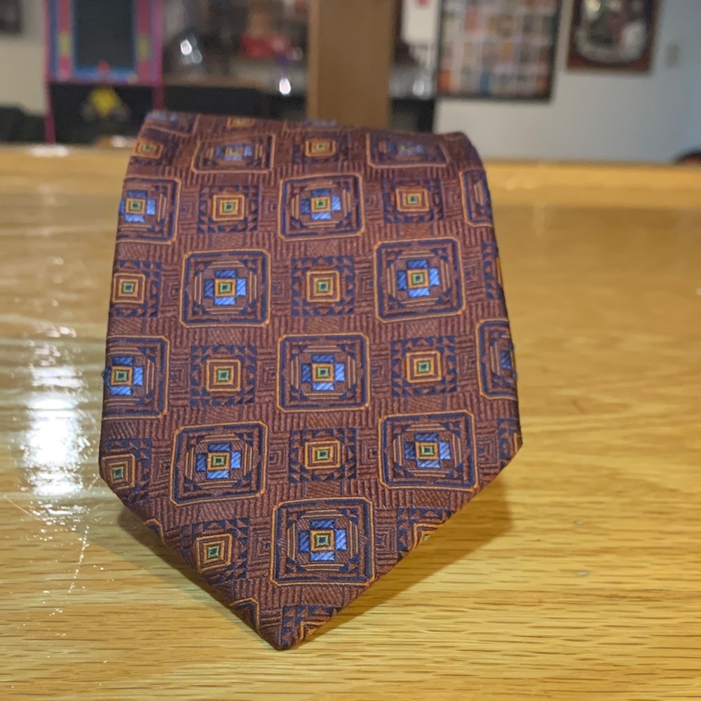 Elegant Geometric Tie - Brown and Blue